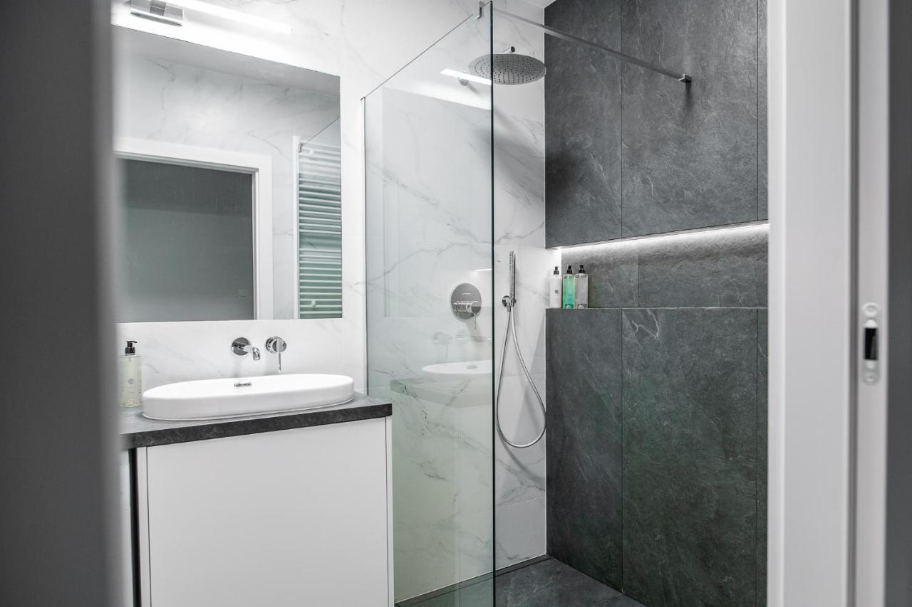 Mkm Apartments Люблин Экстерьер фото